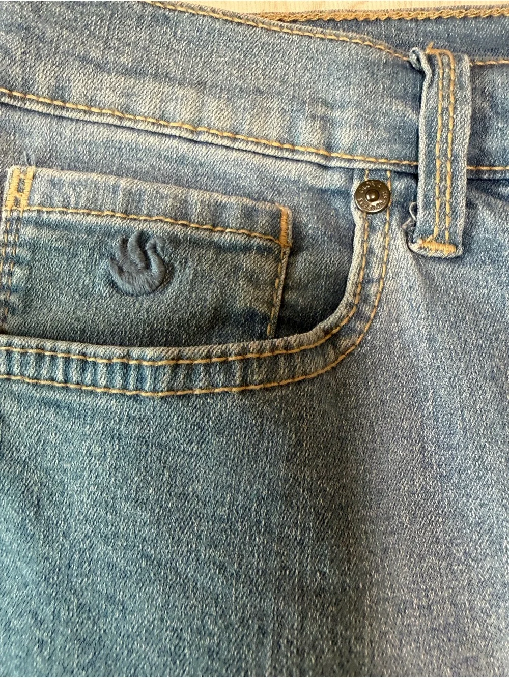 Gloria Vanderbilt Blue Denim Bermuda Shorts with Pink Floral Embroidery